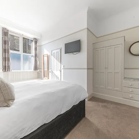 Fir Trees بيت للعطل