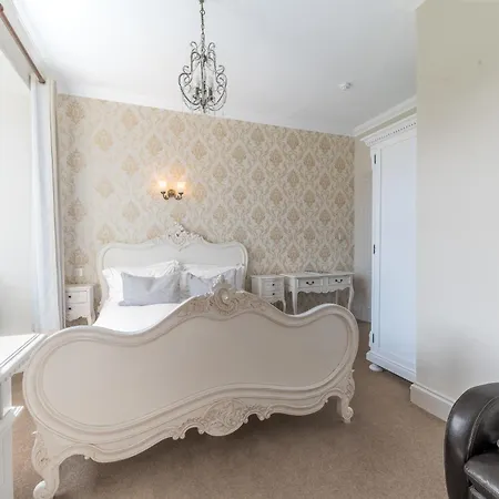 بيت للعطل Fir Trees *