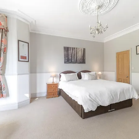 Fir Trees Уиндермир