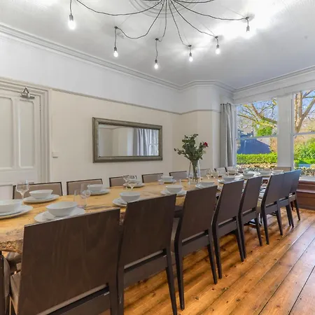 بيت للعطل Fir Trees ويندرمير